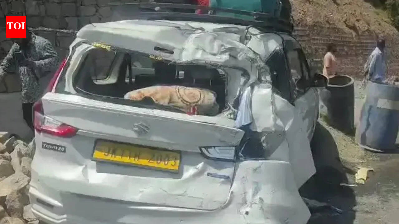 4 hurt as BSF convoy bus hits 2 vehicles after brake failure in Ramban | India News