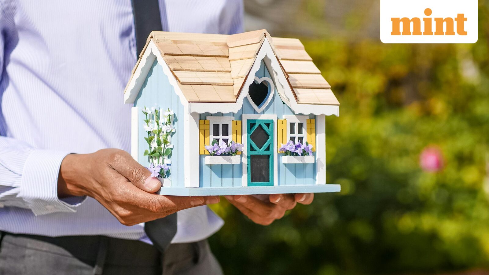 Can non-salaried persons claim house rent allowance? HRA rules explained