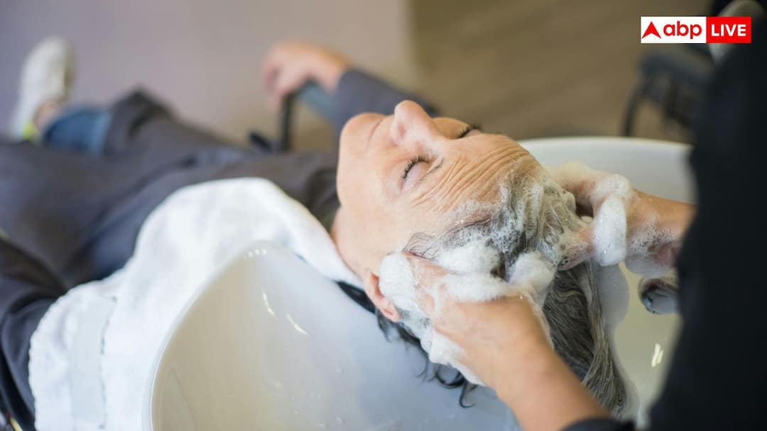 Doing Shampoo Everyday In Summer: गर्मियों में क्या रोज शैंपू करना सही है, क्या इससे ठीक रहते हैं बाल?