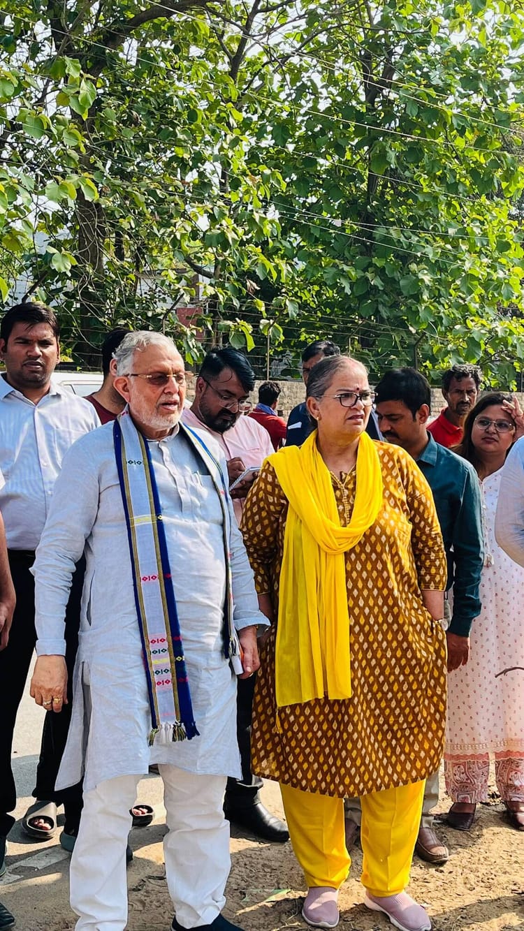 Lucknow News: वार्डों में गंदगी देख भड़के प्रभारी मंत्री, कार्यदायी संस्थाओं को हटाने का आदेश