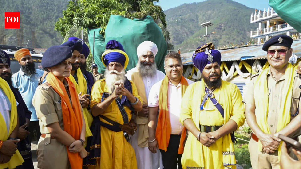 Nihang-police standoff at Uttarakhand border ends after talks; group returns to Himachal | India News