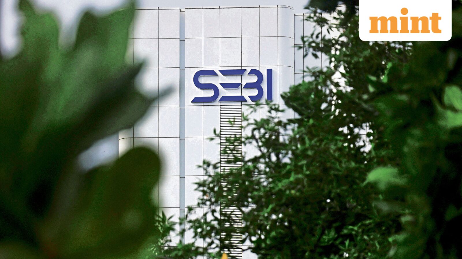 SEBI considers easing NDCF norms for Road InvITs, permitting major maintenance borrowings