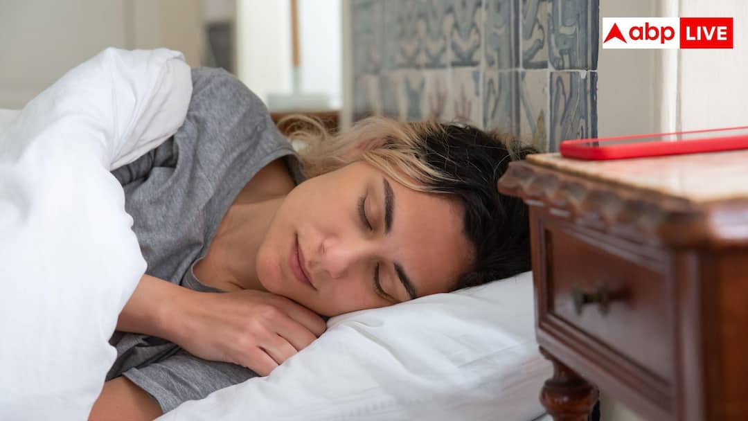 Sleep Cycle For Women: रात 11 बजे के बाद जागना पड़ सकता है भारी, महिलाओं की फर्टिलिटी पर पड़ सकता है असर