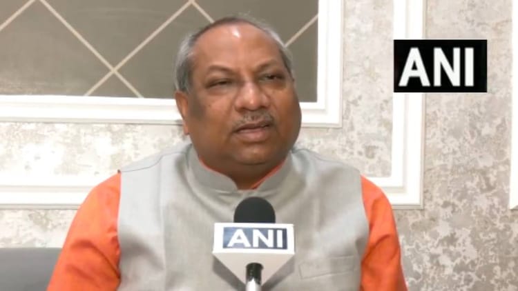 यूपी:अपनी सरकार के खिलाफ मुखर हुए कैबिनेट मंत्री संजय निषाद, कहा- मुठभेड़ में किसी को मारना ठीक नहीं – Up: Cabinet Minister Sanjay Nishad Spoke Out Against His Own Government, Saying It Is Not Right To Kill Someon