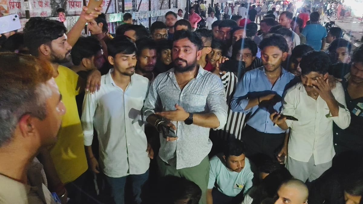 लखनऊ:चाय की दुकान पर बवाल, दो गुटों में मारपीट के बाद ताबड़तोड़ फायरिंग: होटल के रसोइए को लगी गोली – Lucknow: In A Minor Dispute, Miscreants Opened Fire, Injuring One Person; All Nine Accused Absconded.