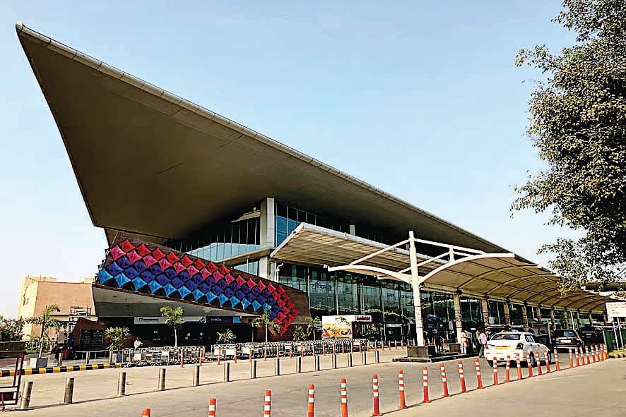Flight From Delhi To Lucknow Diverted To Ayodhya – Lucknow News