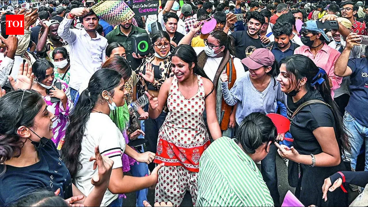 Left scores win, despite its shrunken presence, through its student organs | India News