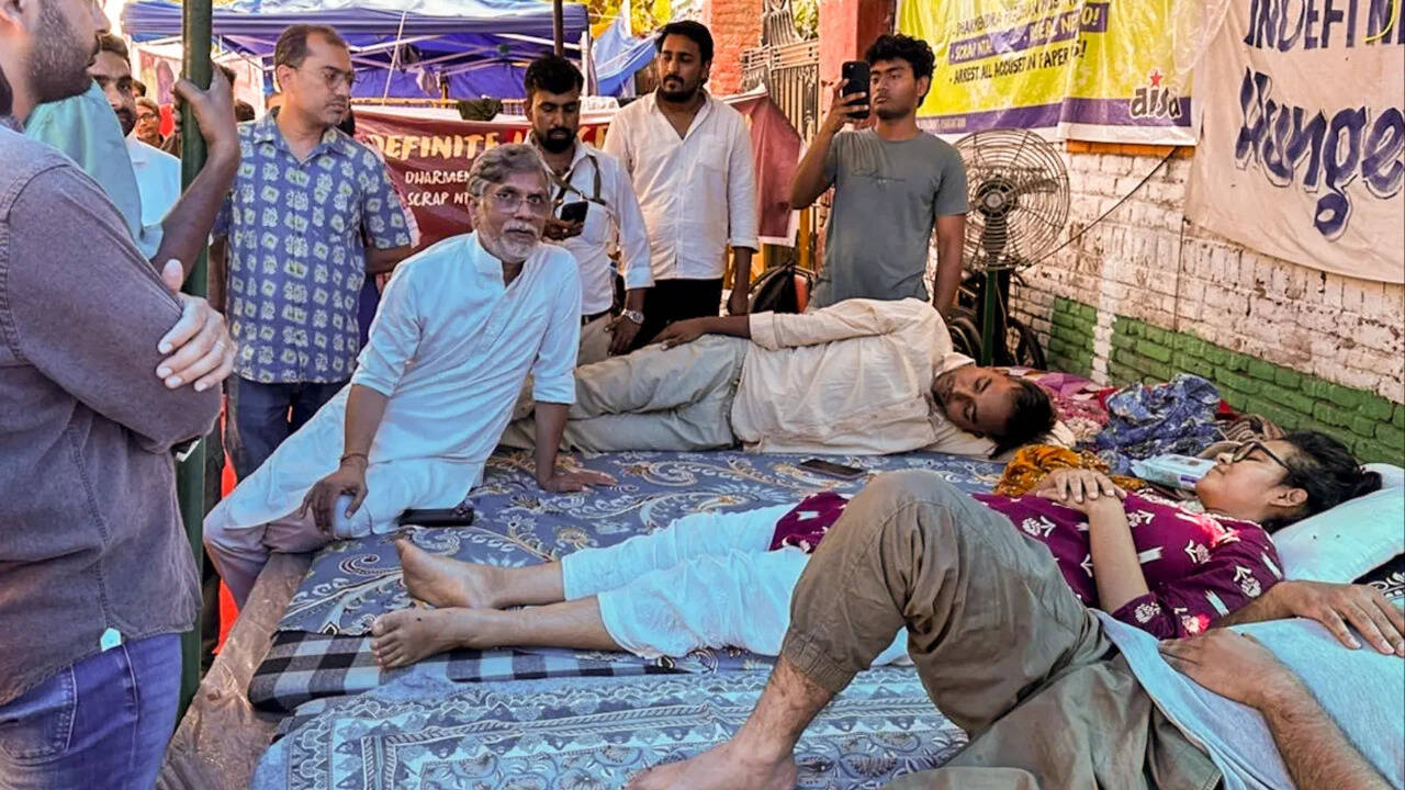 ‘Losing consciousness’: AISA activists’ health worsens on Day 20 of hunger strike at Jantar Mantar | India News