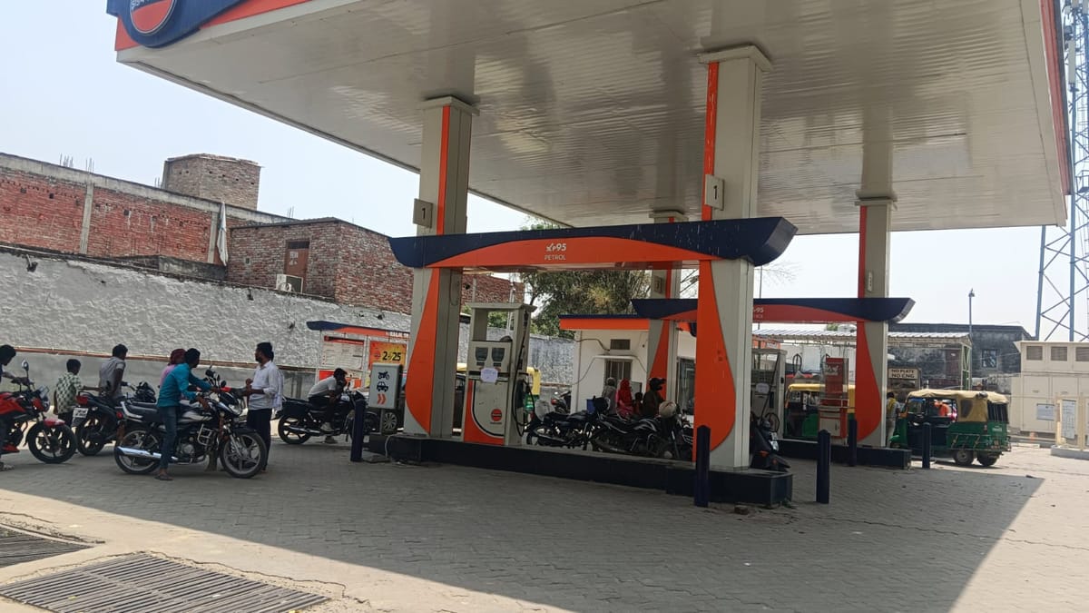 Lucknow:ई-20 के शोर में भी नहीं बढ़ी प्रीमियम पेट्रोल की बिक्री, एक्सपी-100 की कीमत 160 रुपये प्रति लीटर – Lucknow: Premium Petrol Sales Did Not Rise Despite The Buzz Around E-20.