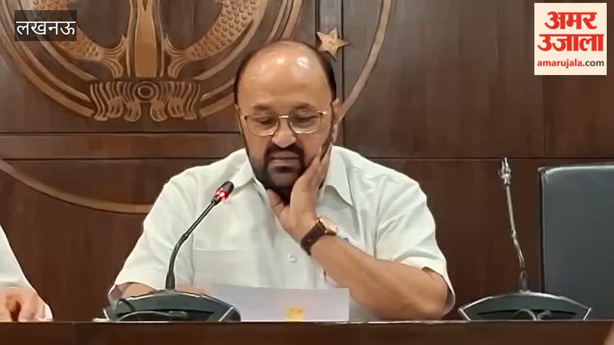 UP Cabinet: 50 हजार छात्राओं को मिलेगी स्कूटी, पेट्रोल और हेलमेट भी देगी सरकार