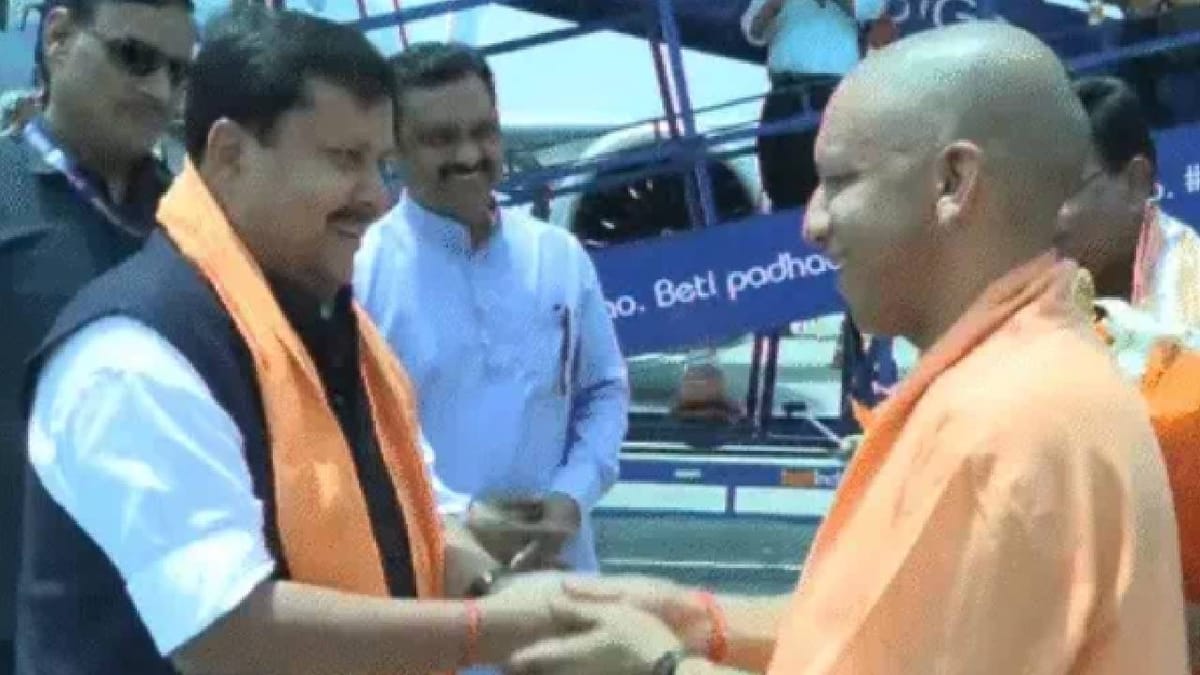 Up:भाजपा के राष्ट्रीय अध्यक्ष नितिन नवीन का लखनऊ में भव्य स्वागत, एयरपोर्ट पहुंचे योगी; 18 किमी का रोड शो – Up: Bjp National President Nitin Navin Accorded A Grand Welcome In Lucknow; Yogi Reaches The Airport; 18-km Ro