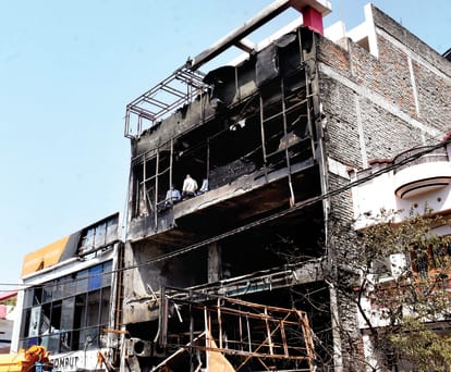 अलीगंज अग्निकांड : नहीं हो सका फैसला, आज फिर सुनवाई