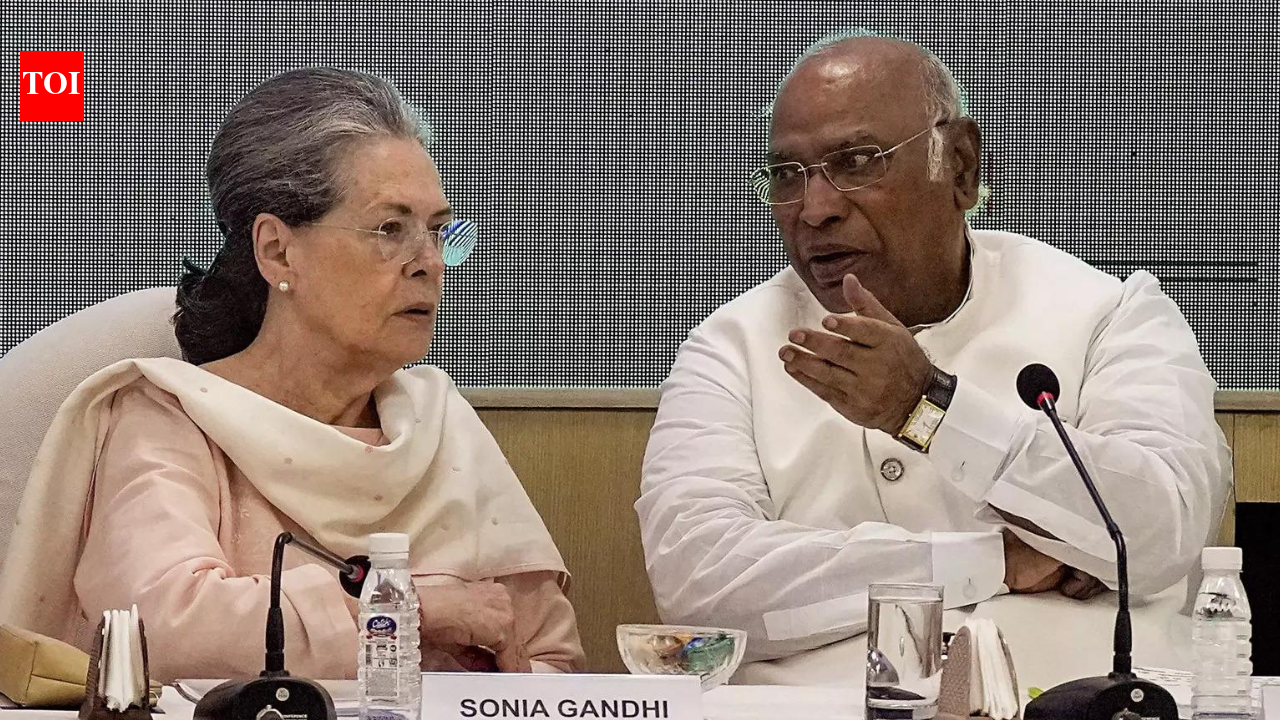 BJP says Sonia objected to full Vande Mataram; Congress says she was seeking chair for Kharge