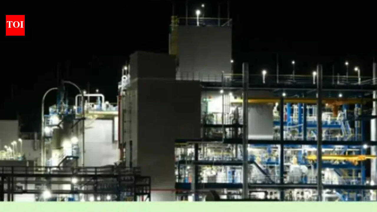 Govt notifies Rs 3,030-crore scheme for three mega chemical parks