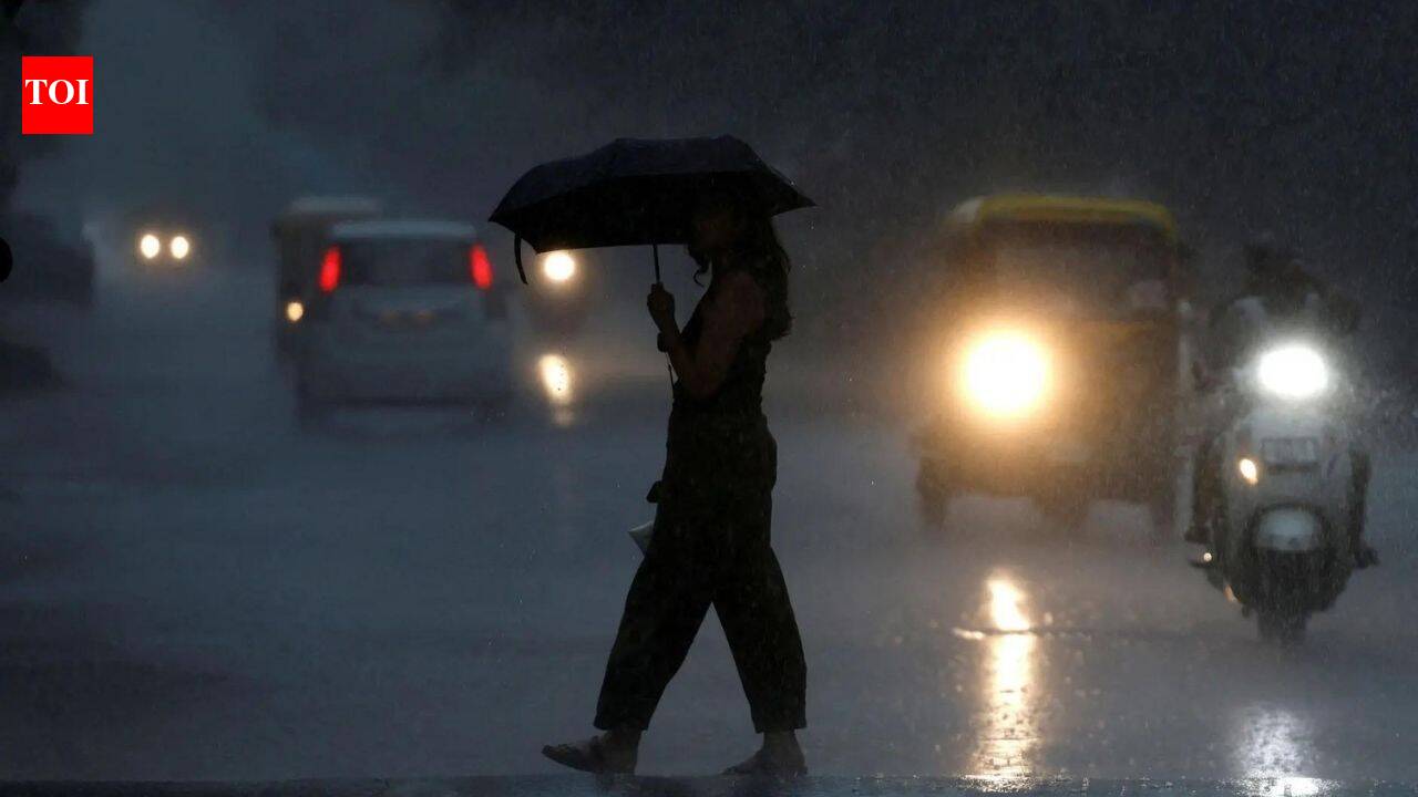 IMD predicts ‘below normal’ Sept rainfall, Aug was the warmest Aug in India since 1901 | India News