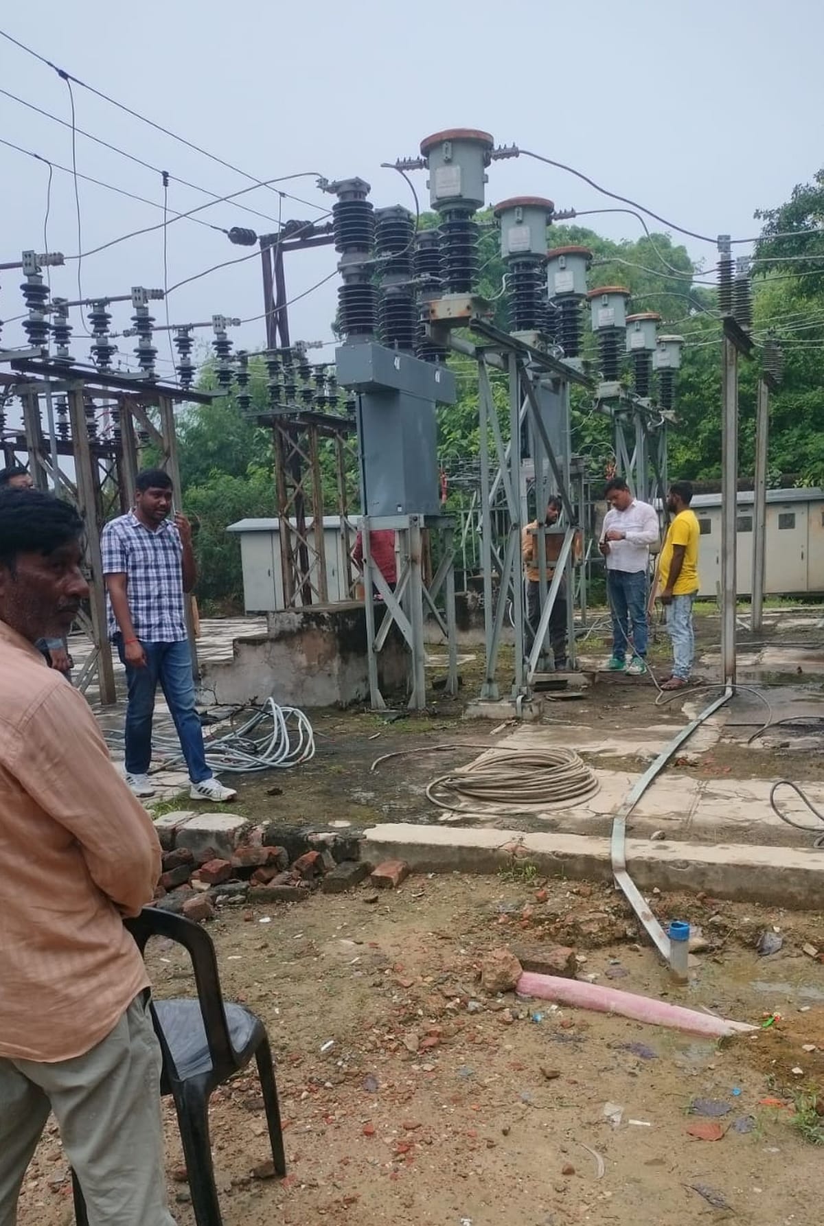 Lucknow News:रात में लंबी कटौती और दिनभर होती ट्रिपिंग – Long Power Cuts At Night And Frequent Tripping Throughout The Day