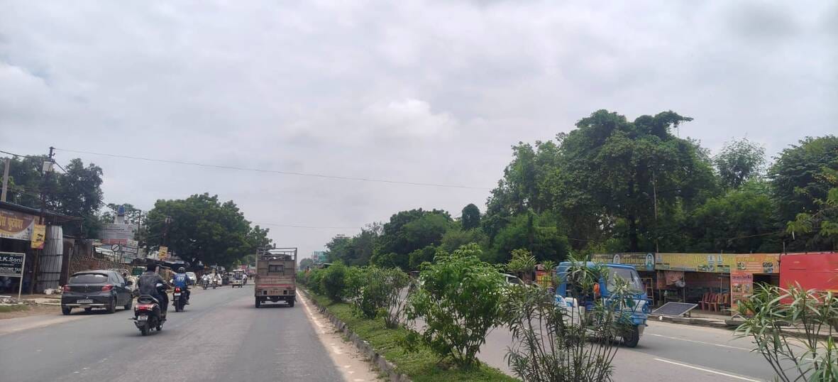 Lucknow News:सीतापुर रोड पर एक किमी तक स्ट्रीट लाइटों पर अड़ंगा – One Kilometer Of Streetlights Blocked On Sitapur Road