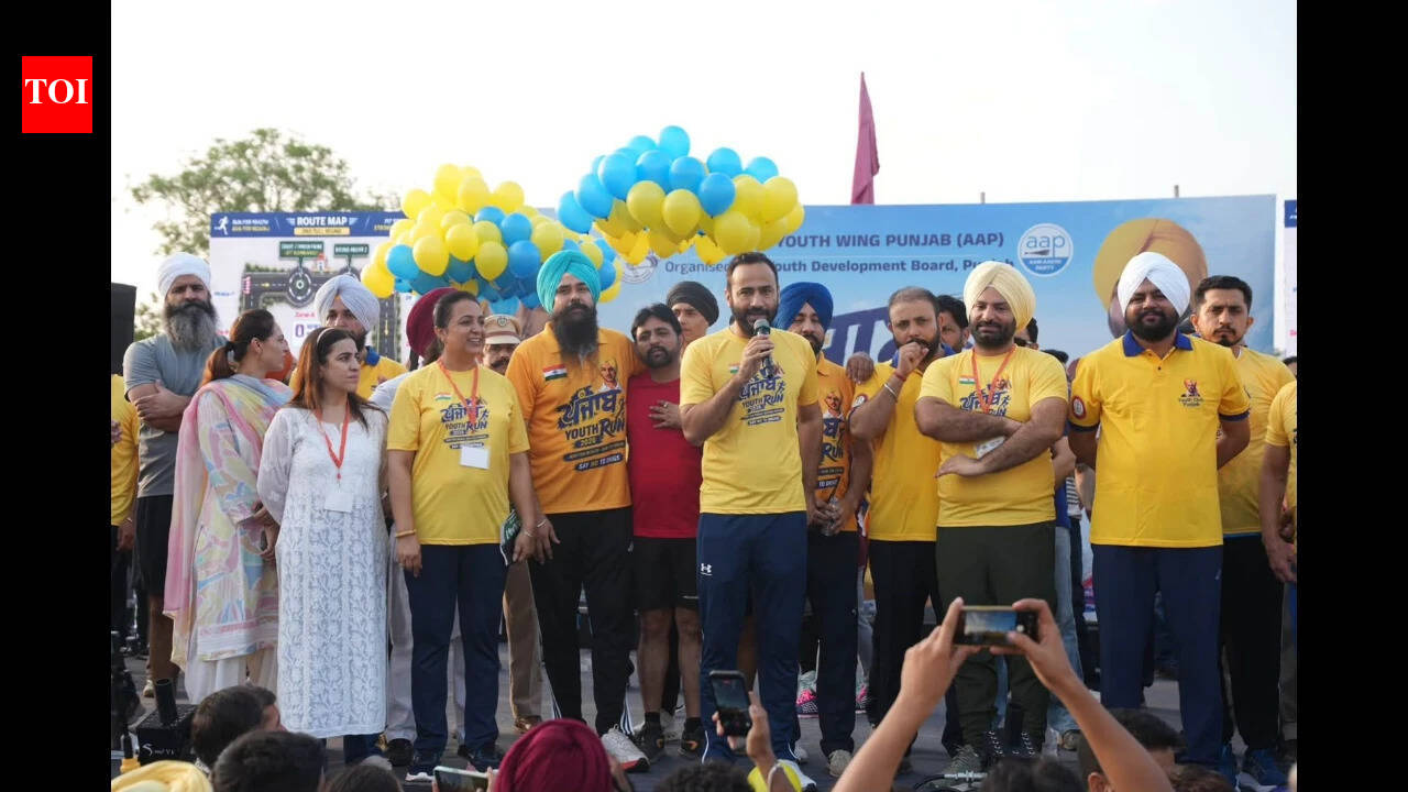 Punjab: AAP’s youth wing holds marathon in Mohali | India News