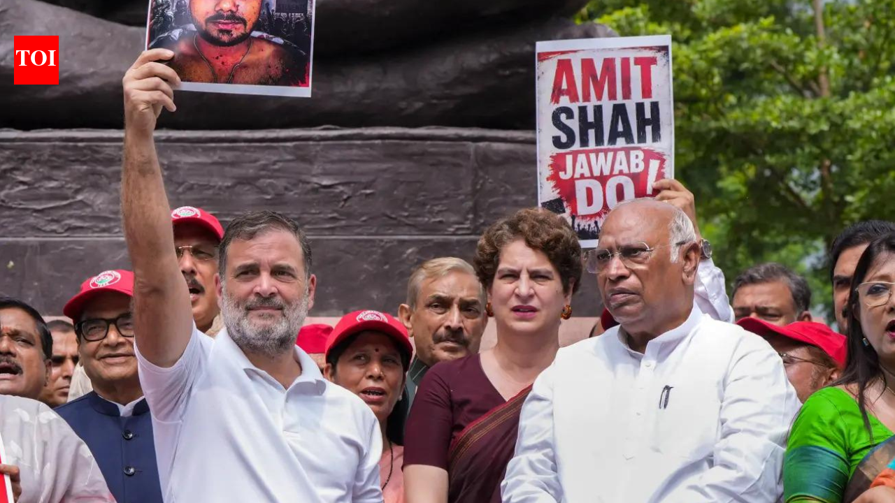 Rahul Gandhi: ‘Either guilty or incompetent’: Rahul Gandhi seeks Amit Shah’s statement on police action against protesters | India News