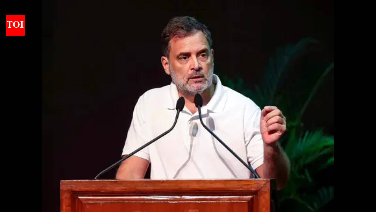 Rahul Gandhi asks Congress to monitor party netas’ social media stands | India News