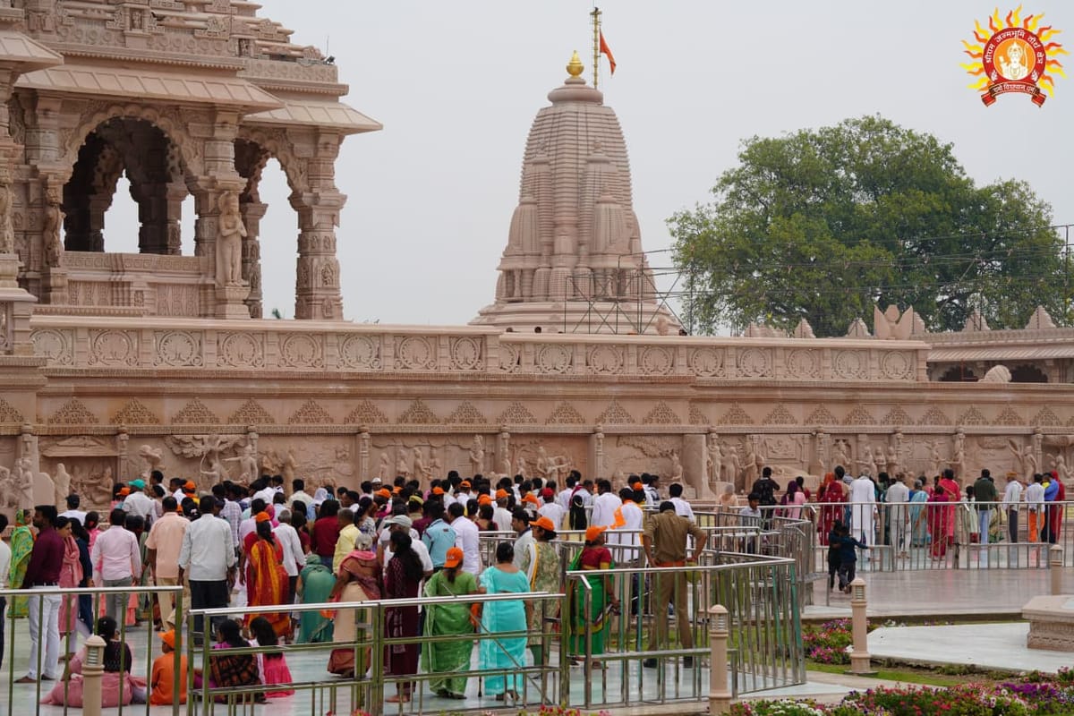 अयोध्या:इस 15 अगस्त को 498 साल बाद बदलेगी राम मंदिर की परंपरा, तीन दिनों में रिकॉर्ड संख्या में पहुंचे भक्त – Ayodhya: This August 15, The Tradition Of Ram Temple Will Change After 498 Years, Devotees Arrived In Record N