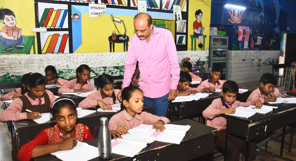 यूपी:प्राथमिक शिक्षकों के लिए खुशखबरी, हाईकोर्ट से शिक्षकों के अंतरजनपदीय तबादले का रास्ता हुआ साफ – Up: Good News For Primary Teachers, High Court Clears The Way For Inter-district Transfer Of Teachers