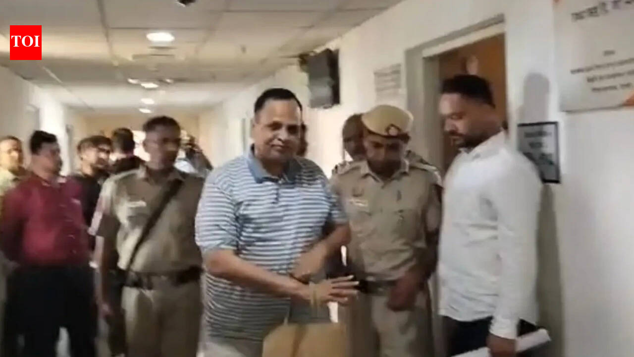 Satyendar Jain: AAP’s Satyendar Jain gets bail in ACB case | India News